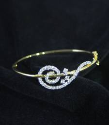Buy MI17-Sia Curvy Bracelet Bracelet online, Buy Bracelets online