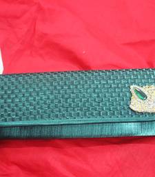 SIA Clutch 03