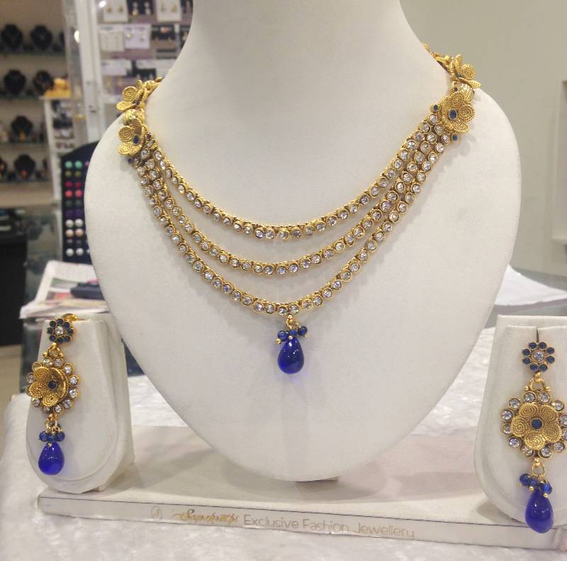 Buy necklaces Online